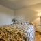 Cozy Anglers Apt - Steps to Trout Fishing River!