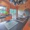 Dream Catcher Luxe Cabin with Large Deck and Mtn View