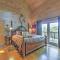 Dream Catcher Luxe Cabin with Large Deck and Mtn View