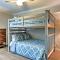 Updated Hilton Head Condo Balcony, Walk to Beach - جزيرة هيلتون هيد