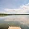 Lakefront Cabin with Private Dock and Beach! - 马尼斯蒂克
