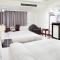 Peach Hotel