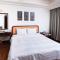 Peach Hotel