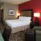 Holiday Inn Express Redwood National Park, an IHG Hotel - Klamath