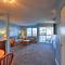 Cozy Destin Studio w/ Shared Pools + Beach Access!