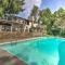Harpers Ferry Apartment with Private Pool and Hot Tub!