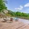 Private Blue Ridge Home with Hot Tub, Mountain Views - Marshall