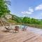 Private Blue Ridge Home with Mountain Views, Hot Tub - Marshall