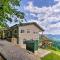 Private Blue Ridge Home with Mountain Views, Hot Tub - Marshall