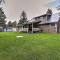 Game Room, Yard, Deck and Fireplace Lakeside Home
