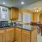 Condo with Pool Access, 8 Mi to Phoenix Mtn Preserve