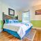 Central Bar Harbor Home, Walk to the Shore and Town!