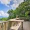 Cabin with Hot Tub and Mountain Views Less Than 5 Mi to Boone - 布洛英罗克山