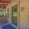 Cozy Trenton Cabin with Spa about 15 Mi to Lookout Mtn!