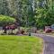 Townsend Condo with Pool, Great Smoky Mountain Views - Townsend