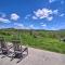 Townsend Condo with Pool, Great Smoky Mountain Views - Townsend