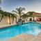 Heated Pool and Putting Green Luxe Gilbert Home - غلبرت