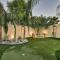 Heated Pool and Putting Green Luxe Gilbert Home - غلبرت