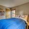 10 Mi to Keystone Updated Mtn-View Condo 10 Mi to Keystone Updated Mtn-View Condo