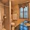 Lakefront Florida Retreat - Pool Table and Boat Dock
