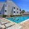 Beachfront Englewood Condo with Community Pool! - 恩格尔伍德