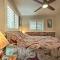 1 Mi to Donner Lake Truckee Home with Decks and Views - Траки