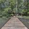 Hocking Hills Lake Gem with Hot Tub, Dock, 100 Acres - Hamden