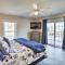 Spacious Murrells Inlet Hub with Pool, Walk to Shore - 默特尔比奇