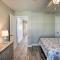 Spacious Murrells Inlet Hub with Pool, Walk to Shore - 默特尔比奇
