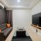1BR Pancoran LAvenue Comfy Apartment By Travelio