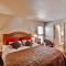 Bend Condo with Deck, Resort-Style Amenities and Views! - Bend