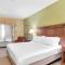 Holiday Inn Express Hotel & Suites DFW West - Hurst, an IHG Hotel