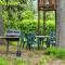 Seward Studio with Deck, Outdoor Dining and Mtn Views! Seward Studio with Deck, Outdoor Dining and Mtn Views!