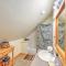 Bright Klamath Falls Cabin with Deck and Mtn Views! - 克拉马斯福尔斯