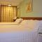 Hotel Saron