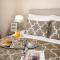 Tiffany Lux Apartment