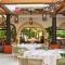 Hotel Bel-Air - Dorchester Collection