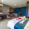 Goldenbay Hotel