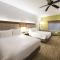 Holiday Inn Express Hotel & Suites Clinton by IHG