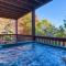 Daya, Hot Tub, Pool Table, 1089 of FREE Attraction tickets for each paid day, Dollywood and More!