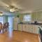 East Wareham Home with Pond Access and Private Dock - شرق ويرهام