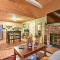 Cozy Arrowhead Lake Home with Sunroom and Pool Access! - Pocono Lake