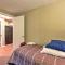 Cozy Arrowhead Lake Home with Sunroom and Pool Access! - Pocono Lake