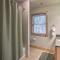Carnelian Bay Home with Hot Tub Near Tahoe Skiing