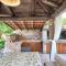 Charming villa Nera with pool and hydromassage near the beach