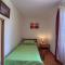 Charming villa Nera with pool and hydromassage near the beach - Шишан