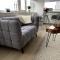 Leo Apartment