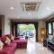 Baan Santhiya Private Pool Villas - Free Tuk-Tuk Service to the Beach!