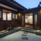 Artistic-Suite - Lijiang