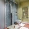 K52 luxury 4BDRM 4BTHRM apartment